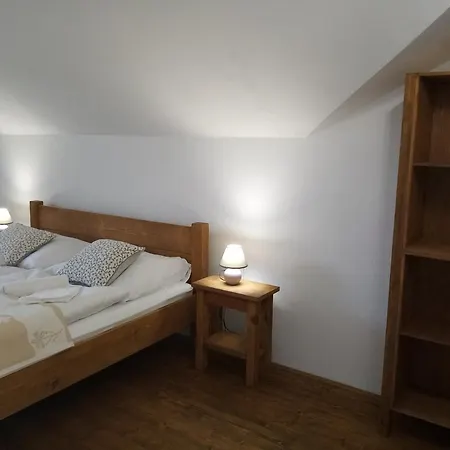 Gæstehus Toliar 3*