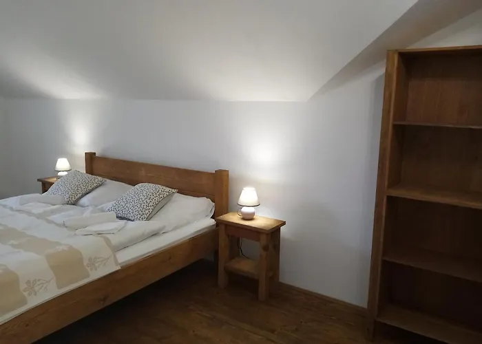 Gæstehus Toliar 3*